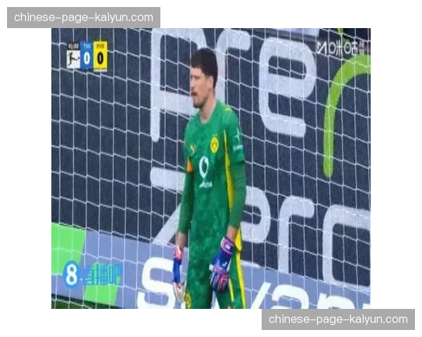 聚勒痛苦倒地掩面，VAR介入判罚点球瞬间